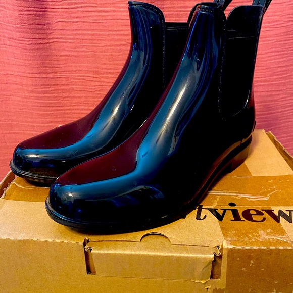 Comfort View Rain Boots - Picture 1 of 8